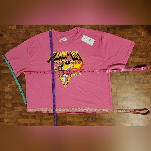 Flamin' Hot Cheetos Chester Cheetah cropped t-shirt. Size 2XL - Picture 3 of 7